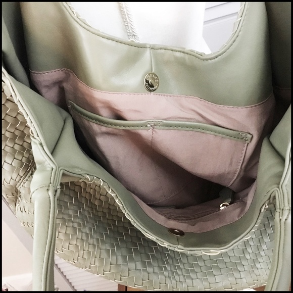 NWOT Deux Lux Sage Green Woven Hobo Bag - Picture 4 of 6